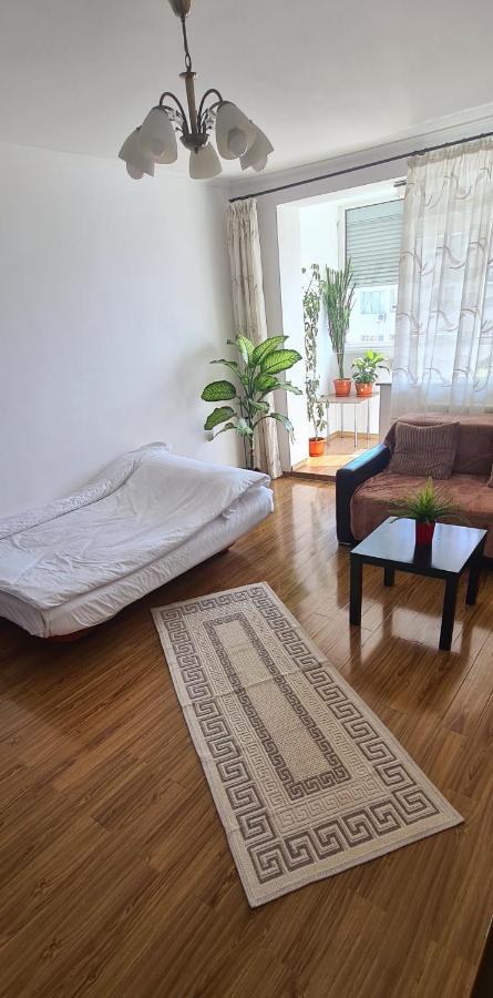 Perfect View Apartament 2 Rooms Self Check-In Бухарест Екстер'єр фото