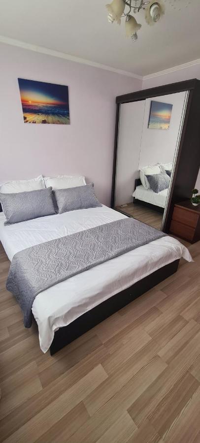 Perfect View Apartament 2 Rooms Self Check-In Бухарест Екстер'єр фото